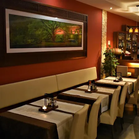 Hotel Zlote Deby Warschau