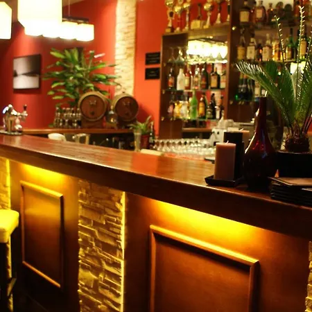 金橡树酒店
