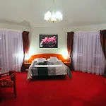 Zlote Deby 3* Warszawa