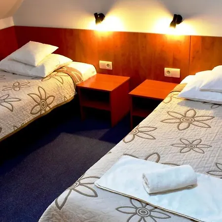 Hotel Zlote Deby Varsovia