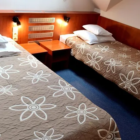 Zlote Deby Hotell