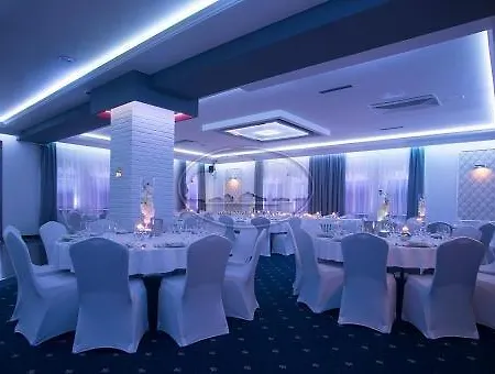 Hotel Zlote Deby 3*
