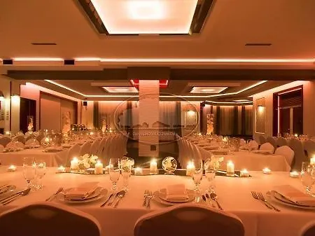 Hotel Zlote Deby 3*