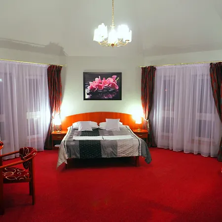 Zlote Deby 3* Varsavia