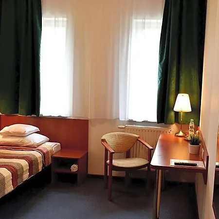 Zlote Deby Hotel