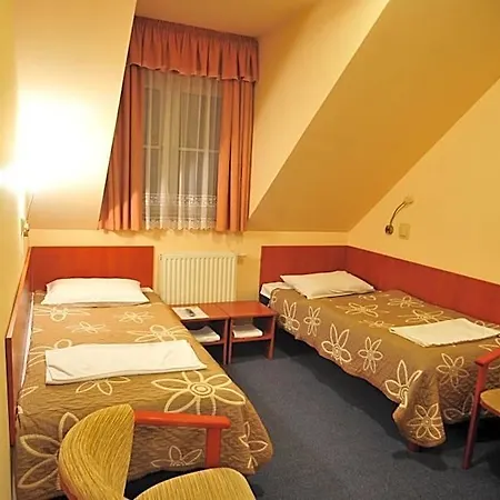 Hotel Zlote Deby