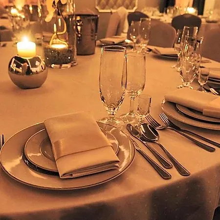Hotel Zlote Deby 3*