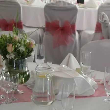 Hotel Zlote Deby 3*