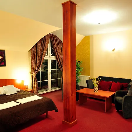 Zlote Deby 3* Varsóvia