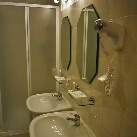 Zlote Deby Hotel Warsaw