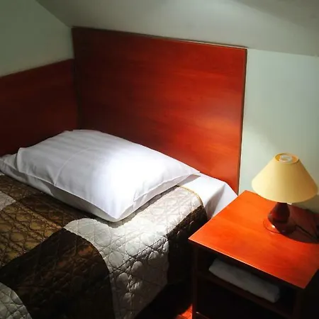 Hotel Zlote Deby 3*