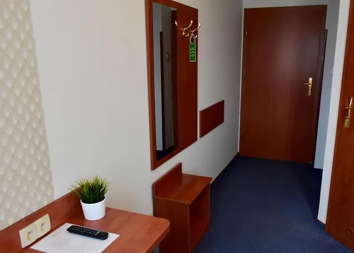 Złote Dęby Warszawa