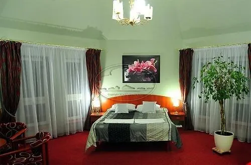 Złote Dęby Warszawa