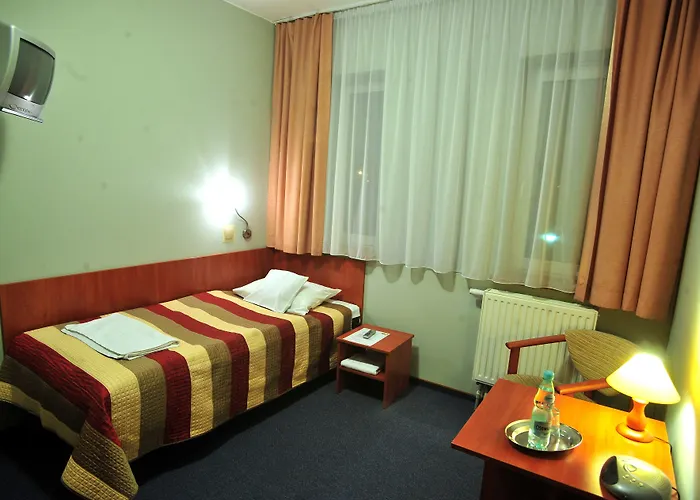 Złote Dęby Hotel 3*