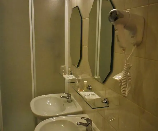 Złote Dęby Hotel Warszawa