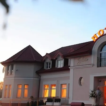 Złote Dęby 3*