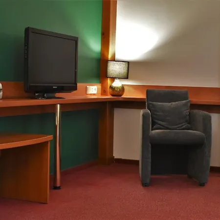 Złote Dęby 3* Warschau