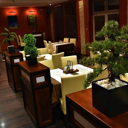 Hotel Zlote Deby Varšava