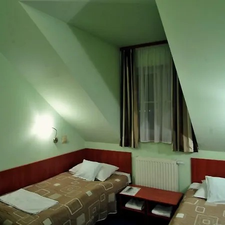 Zlote Deby 3* Varšava